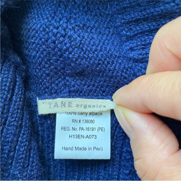 Tane organics knit hats with ear muffs bundle - Picture 4 of 6